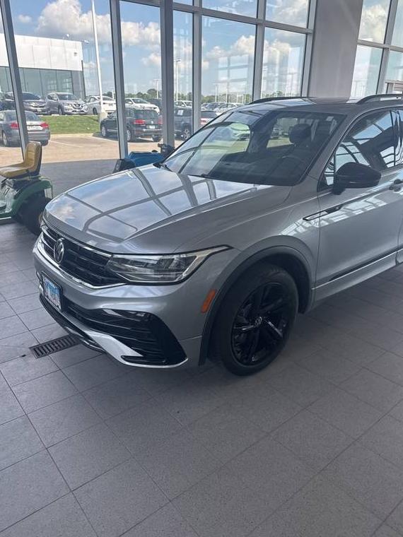 VOLKSWAGEN TIGUAN 4MOTION 2023 3VV8B7AX6PM023003 image